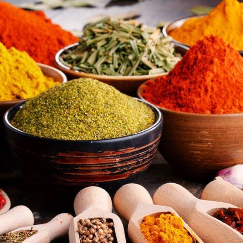 https://bestowinggroup.com/wp-content/uploads/2021/06/curry-powder-500x500.jpg